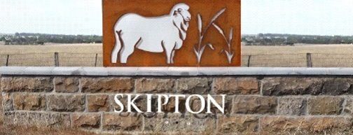 The design of the Skipton town entrances on local bluestone, was sketched by a well known local artist.  and was made by a local sculptor.  It encaptures the two major agricultural industries of Skipton and District, 